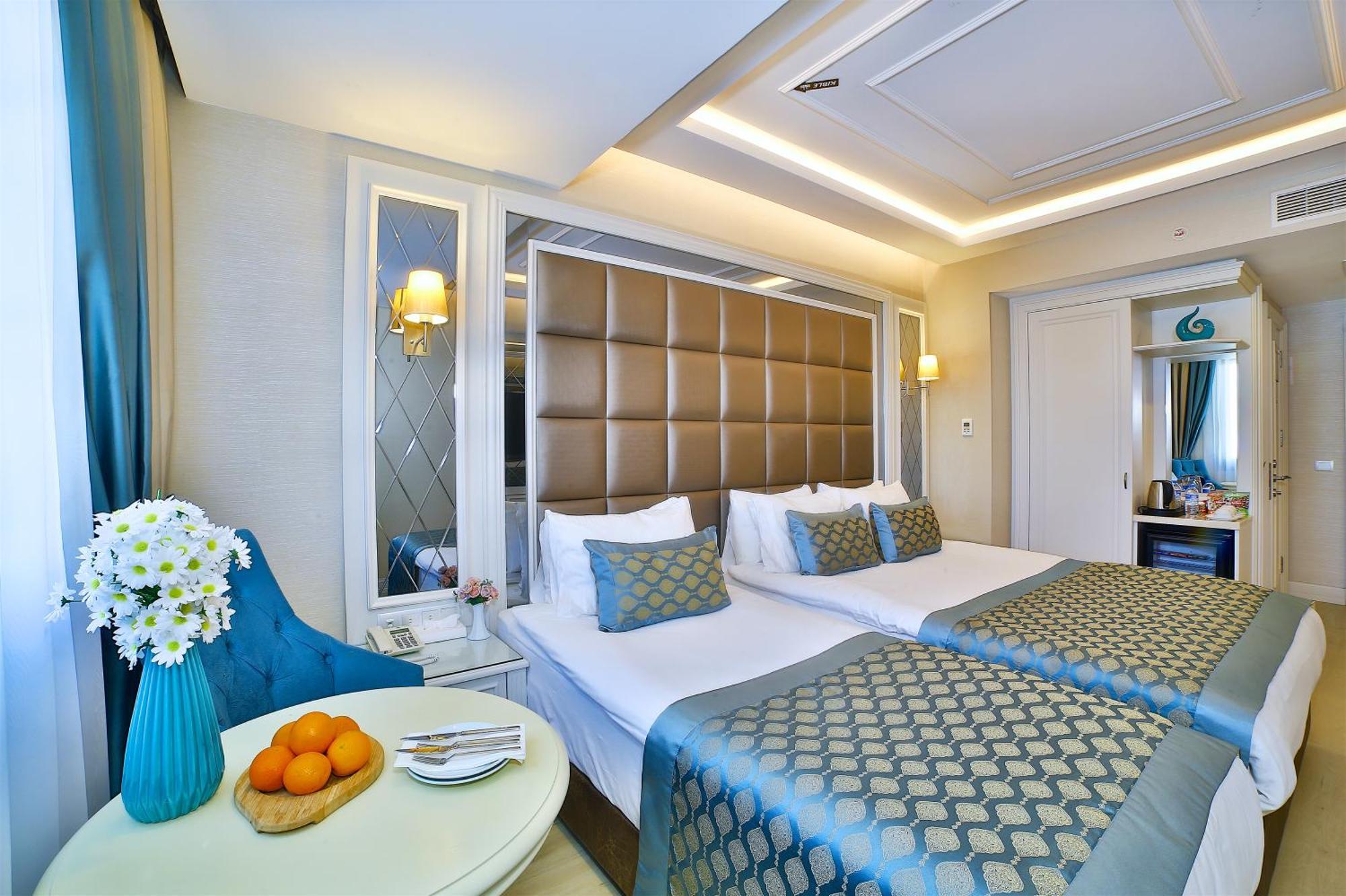 Deluxe Family Room
