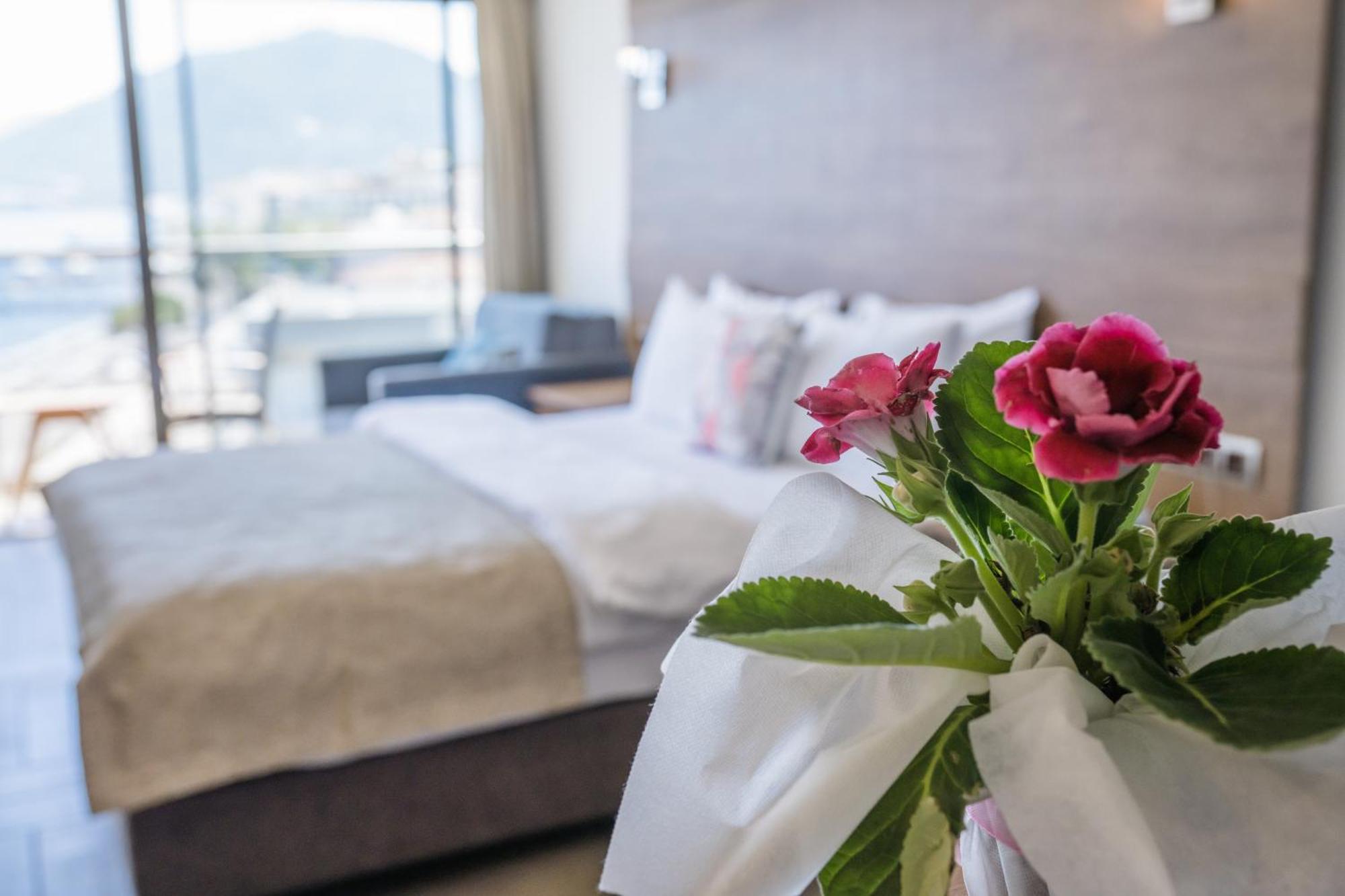 Standard Room with Side Sea View