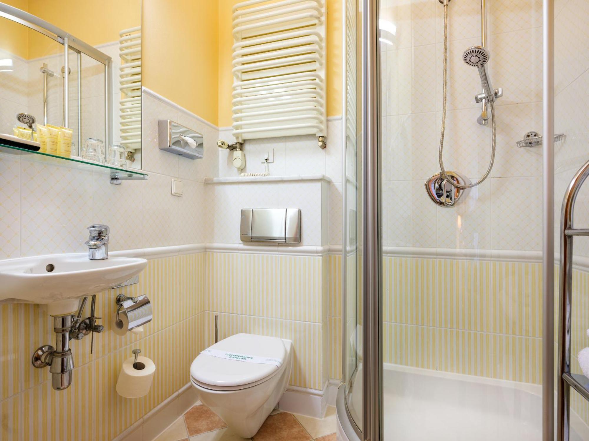 Deluxe Single Room