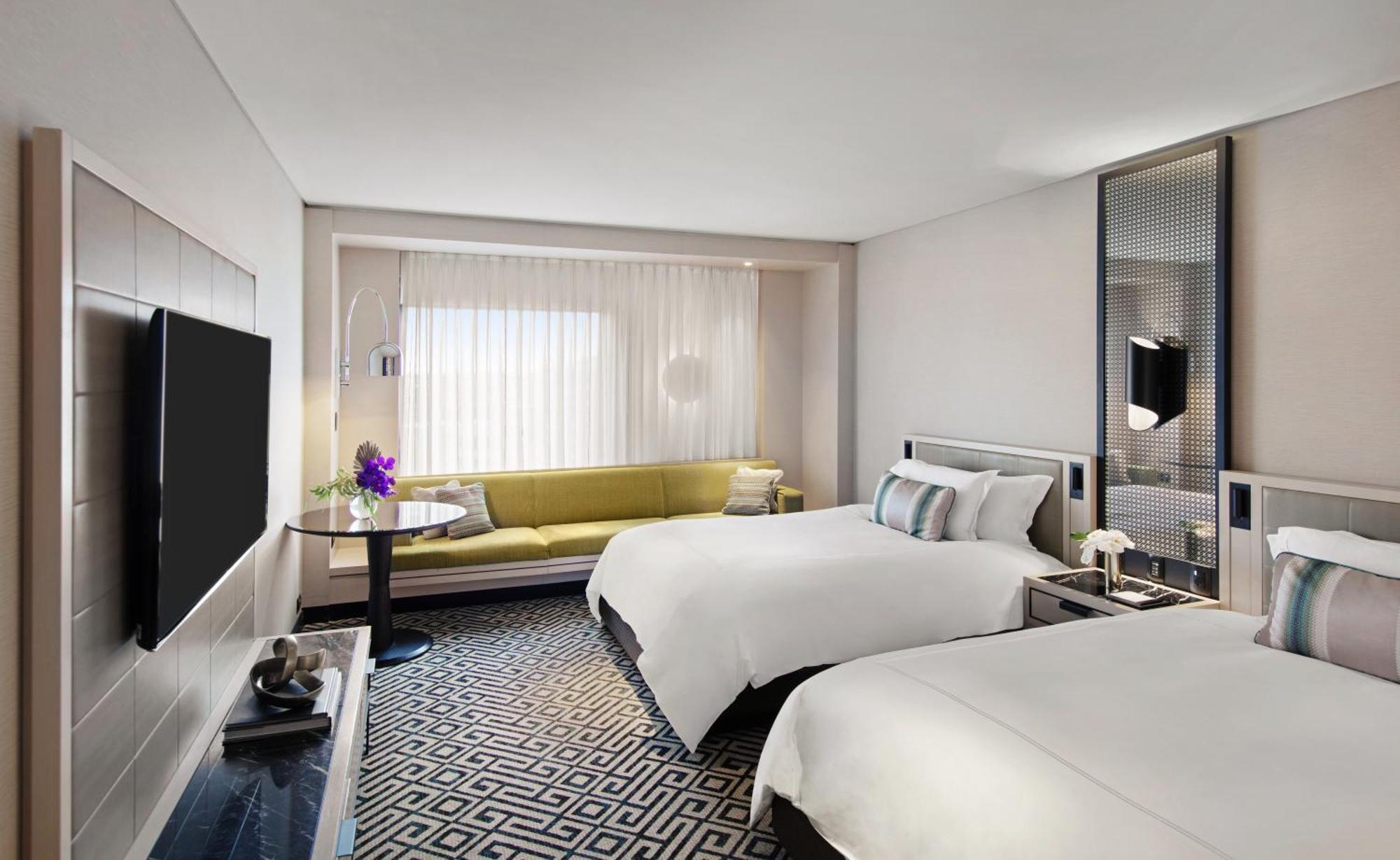 Premium Harbor Twin Room