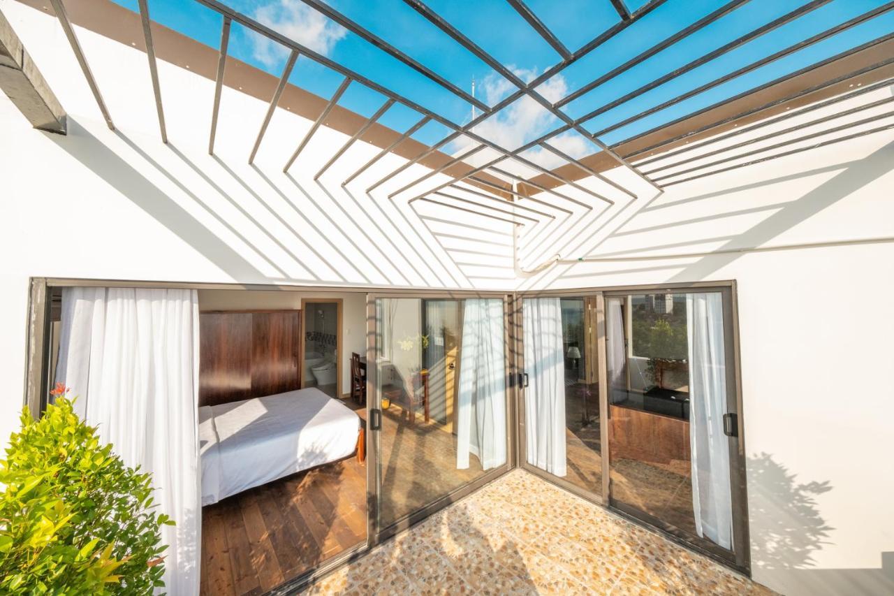 Two-Bedroom Apartment with Ocean View