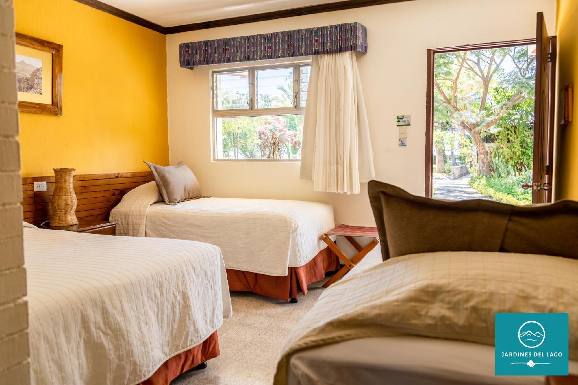 Triple Room with Lake View or Garden View