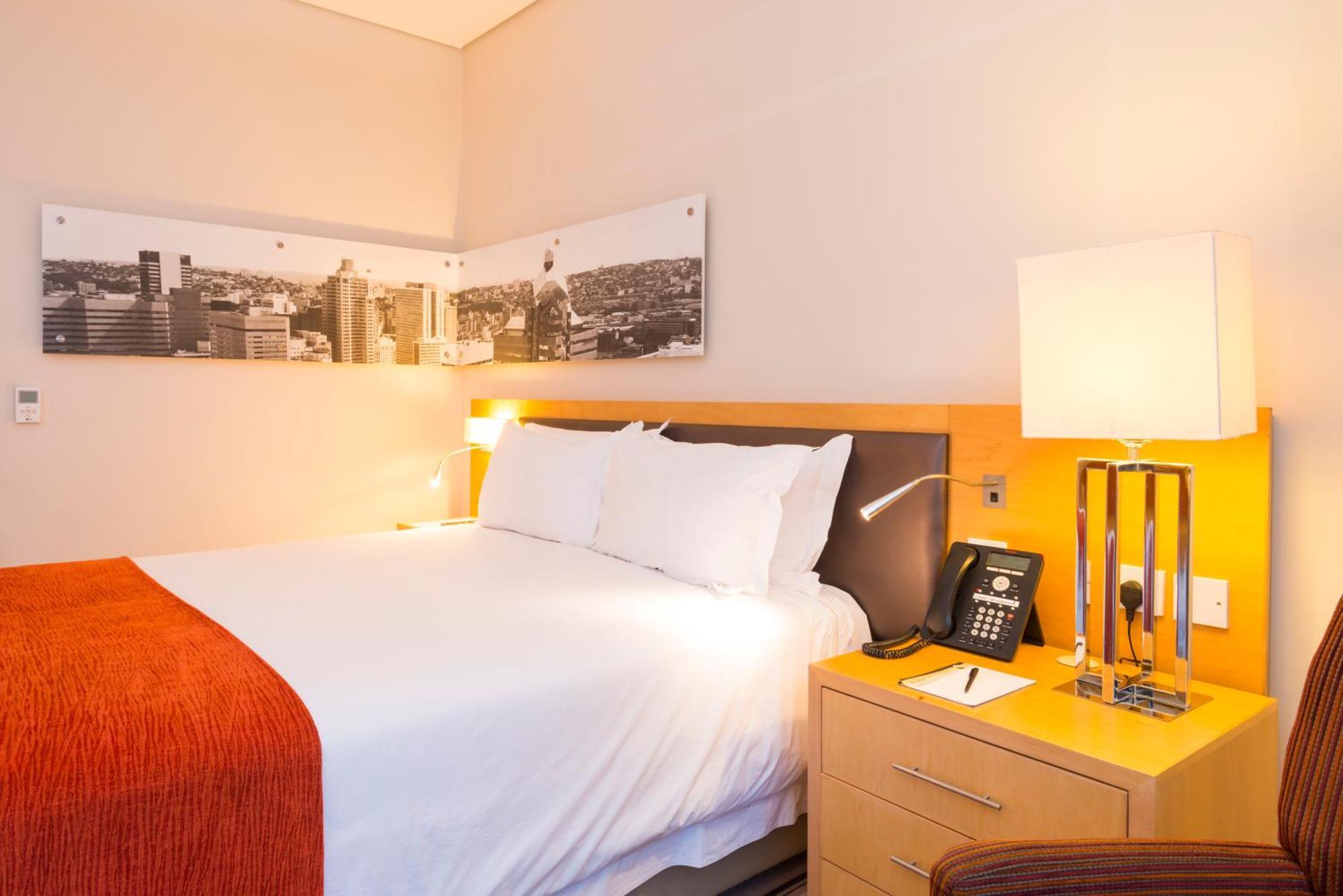 Guest room, 2 Twin/Single Bed(s), City view