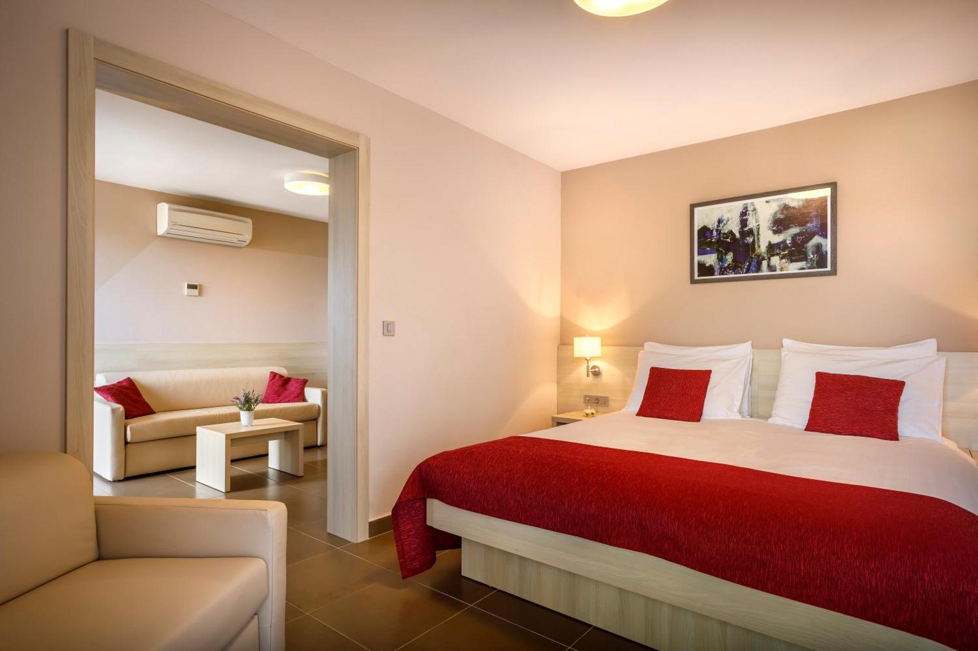 Junior Suite for 2+3 - Lopar Hotel