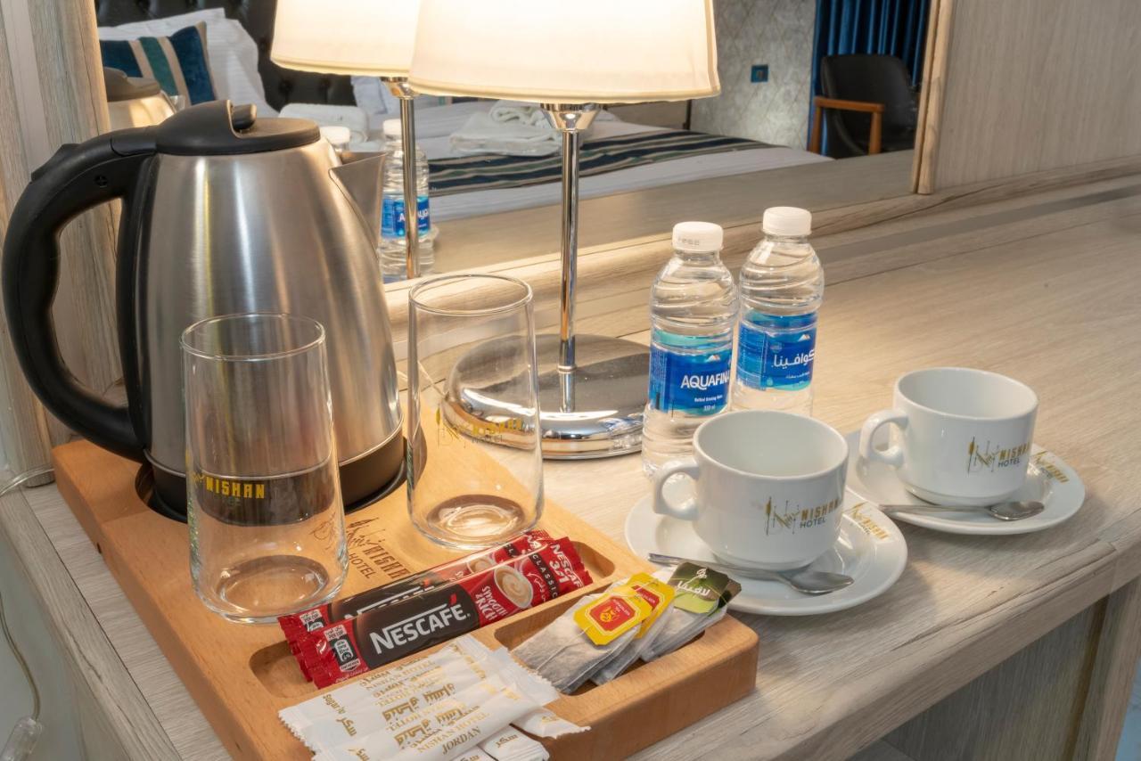 Deluxe Double or Twin Room with City View