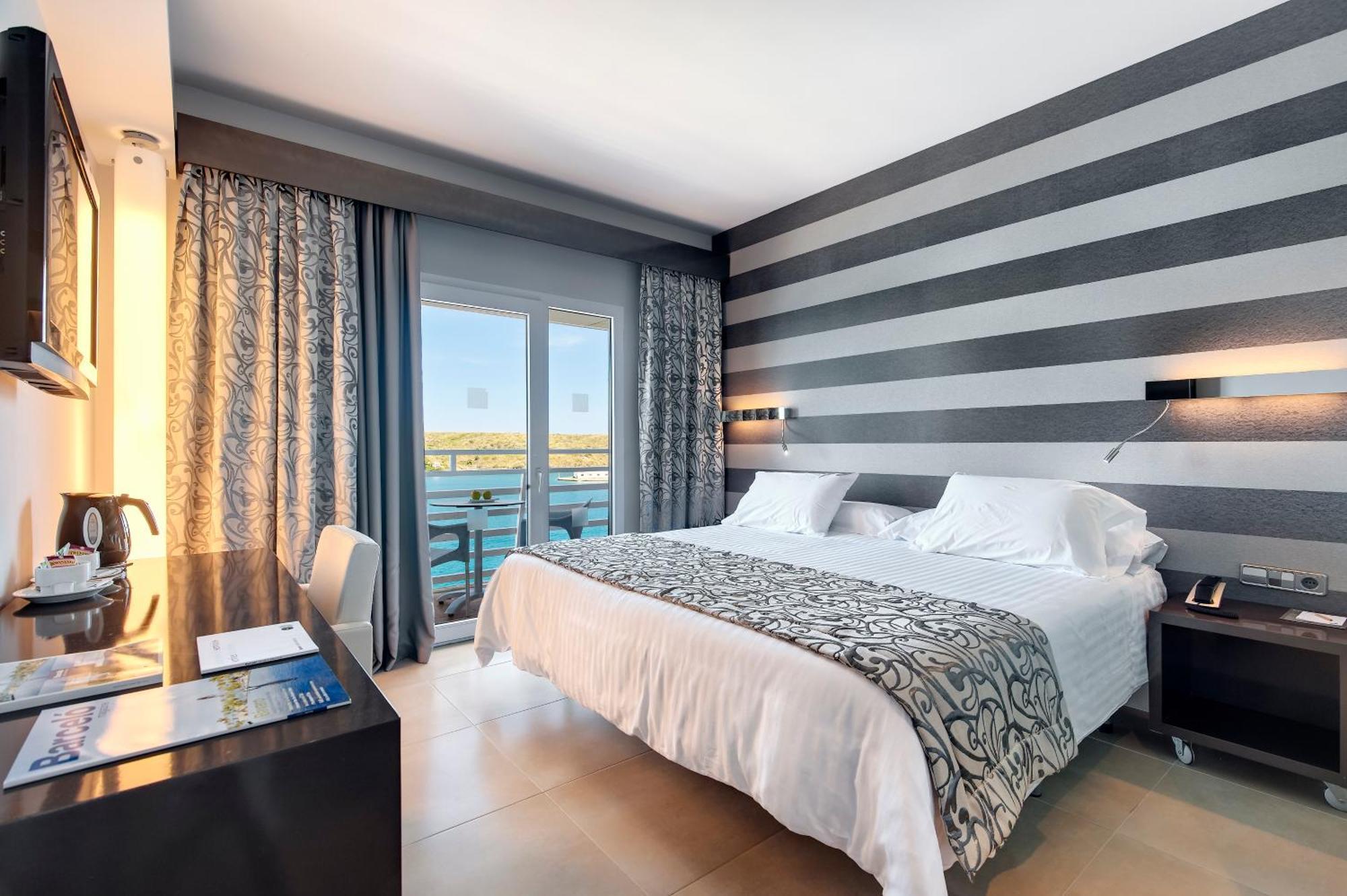 Superior Double or Twin Room with Sea View (1 Adult)
