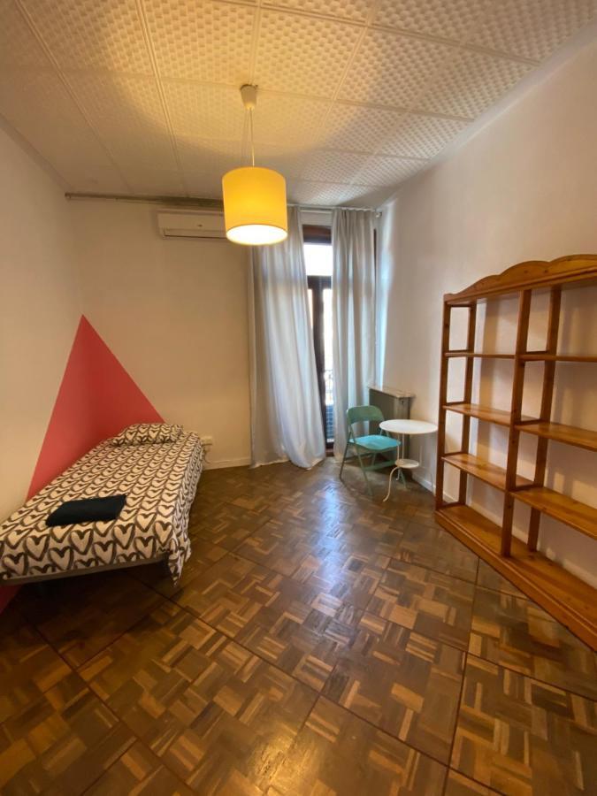 Basic Triple Room with Shared Bathroom