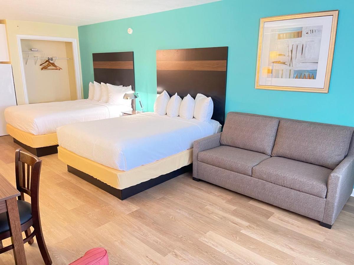 Deluxe Efficiency With Private Balcony