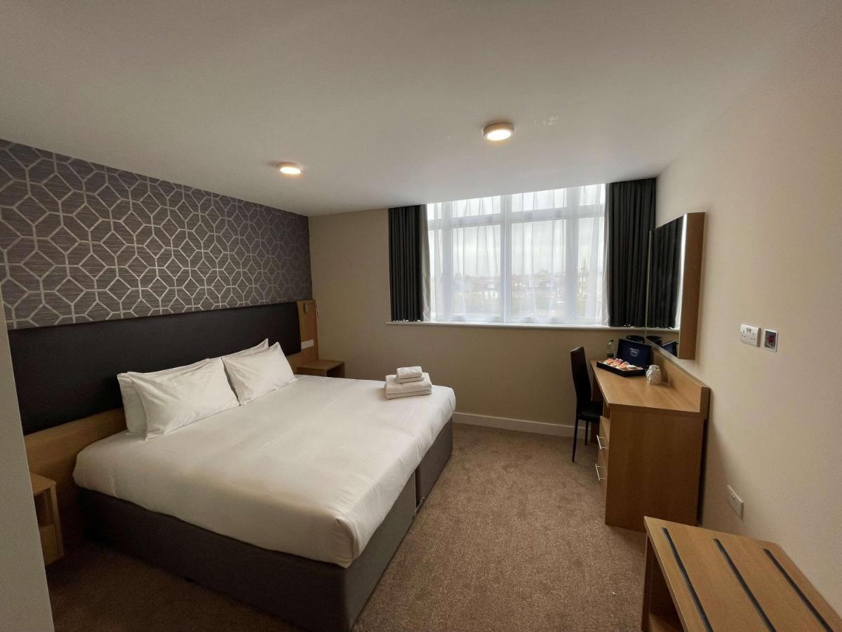 Superior Twin Room with Kitchenette