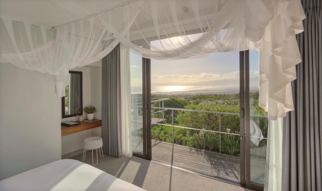 One Bedroom Luxury Suite (3 Adults) - Forest Lodge