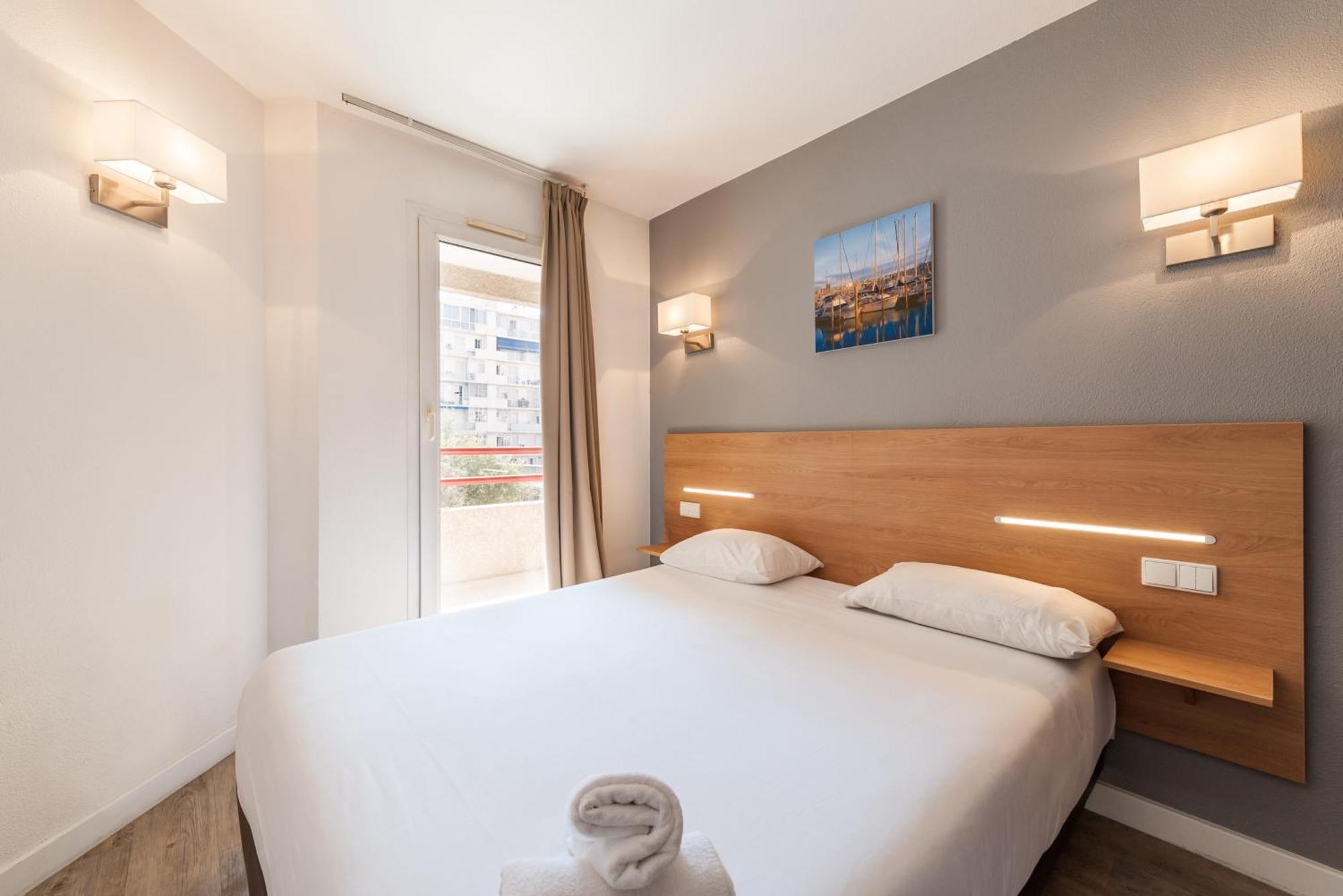 Apartment - 1 to 6 People