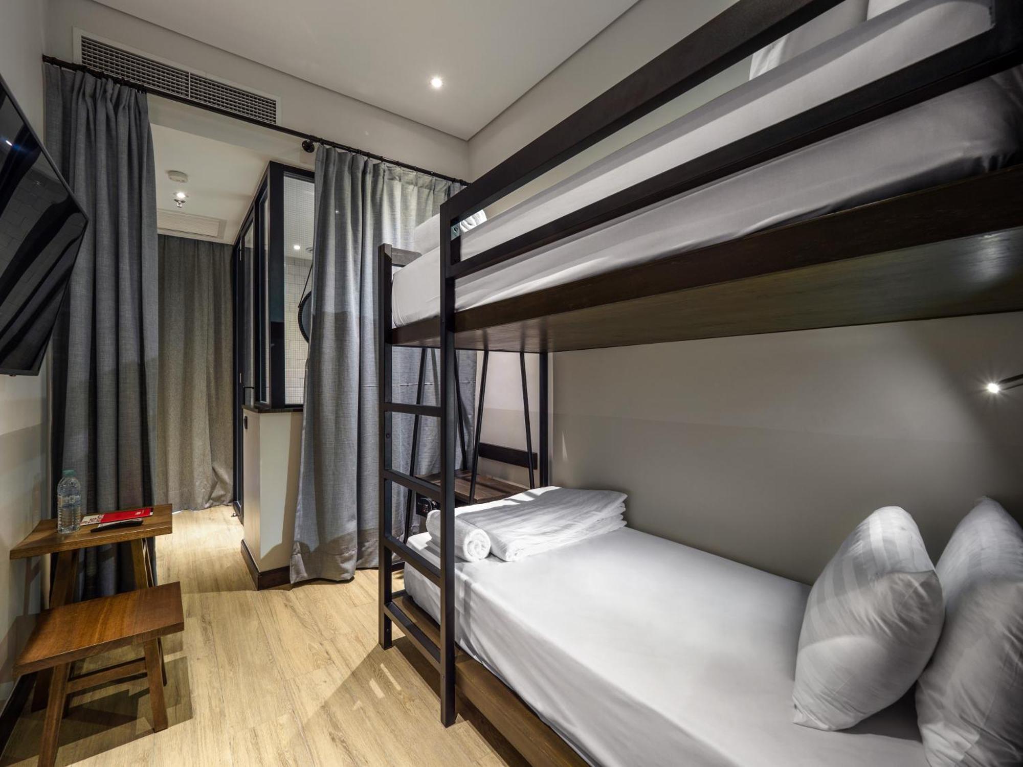 Traveler Room