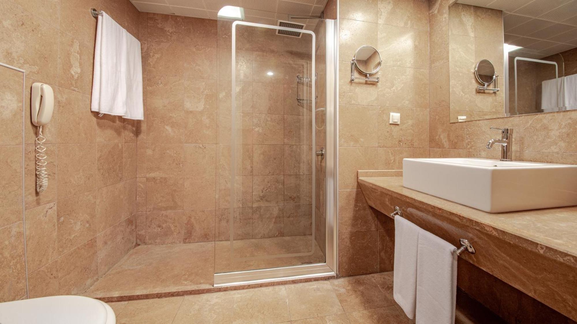 Double or Twin Room with City View
