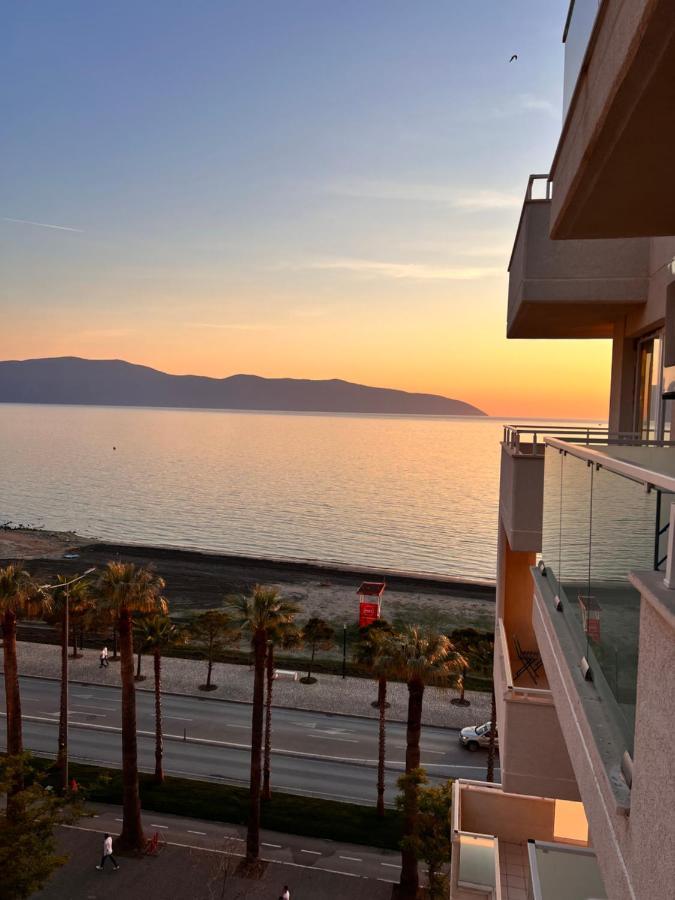 Deluxe Double Room with Side Sea View