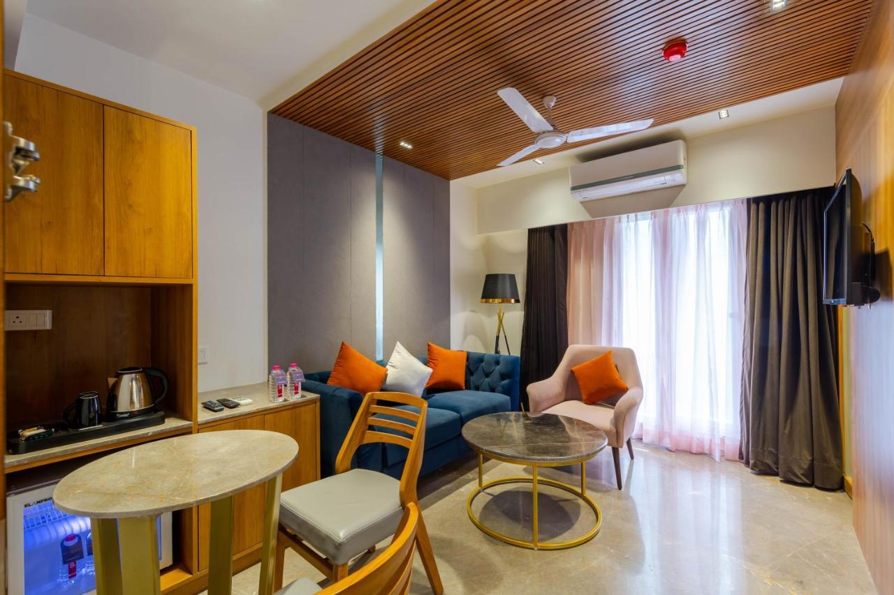Superior King Suite