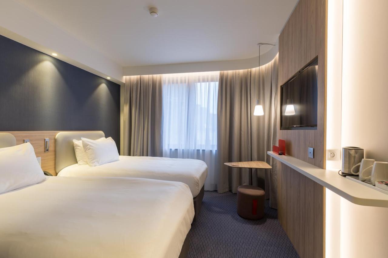 Standard Twin Room - Free Breakfast