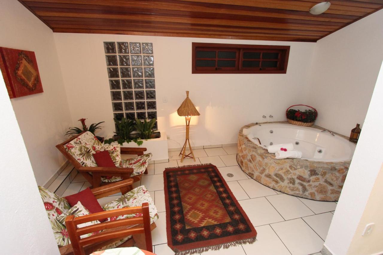 Suite with Hot Tub