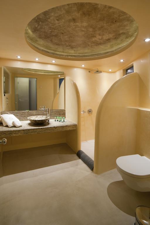 Suite with Infinity Private Pool and Caldera View