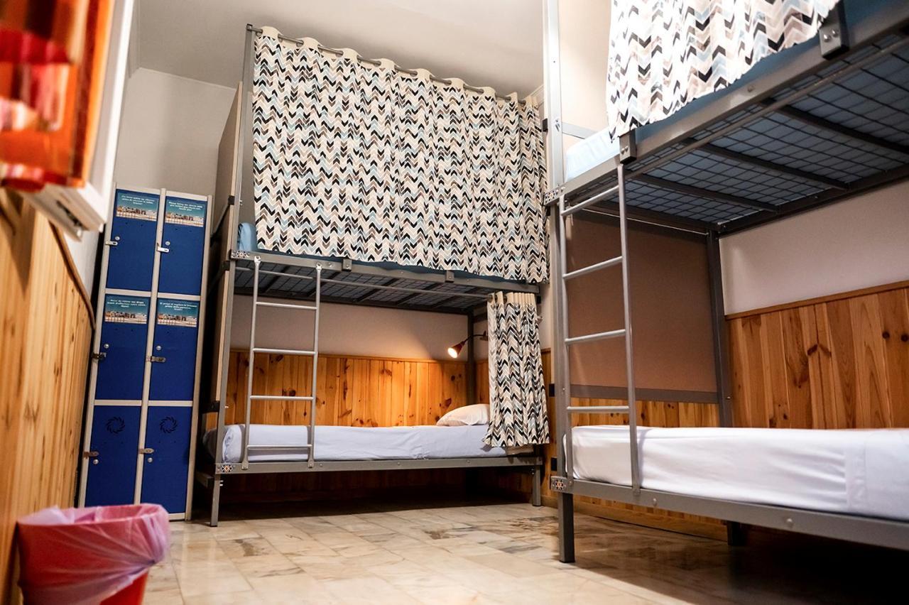Quadrupe room for private doble use - shared bathroom