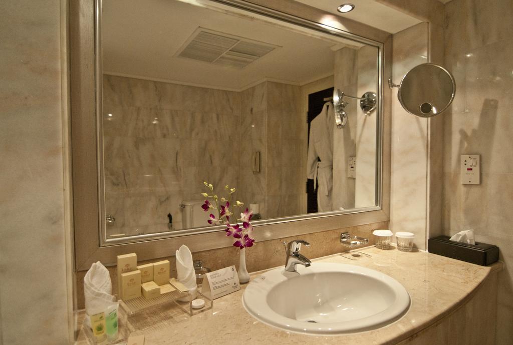 Suite with Terrace - 20% discount on F&B and 30% discount on Spa