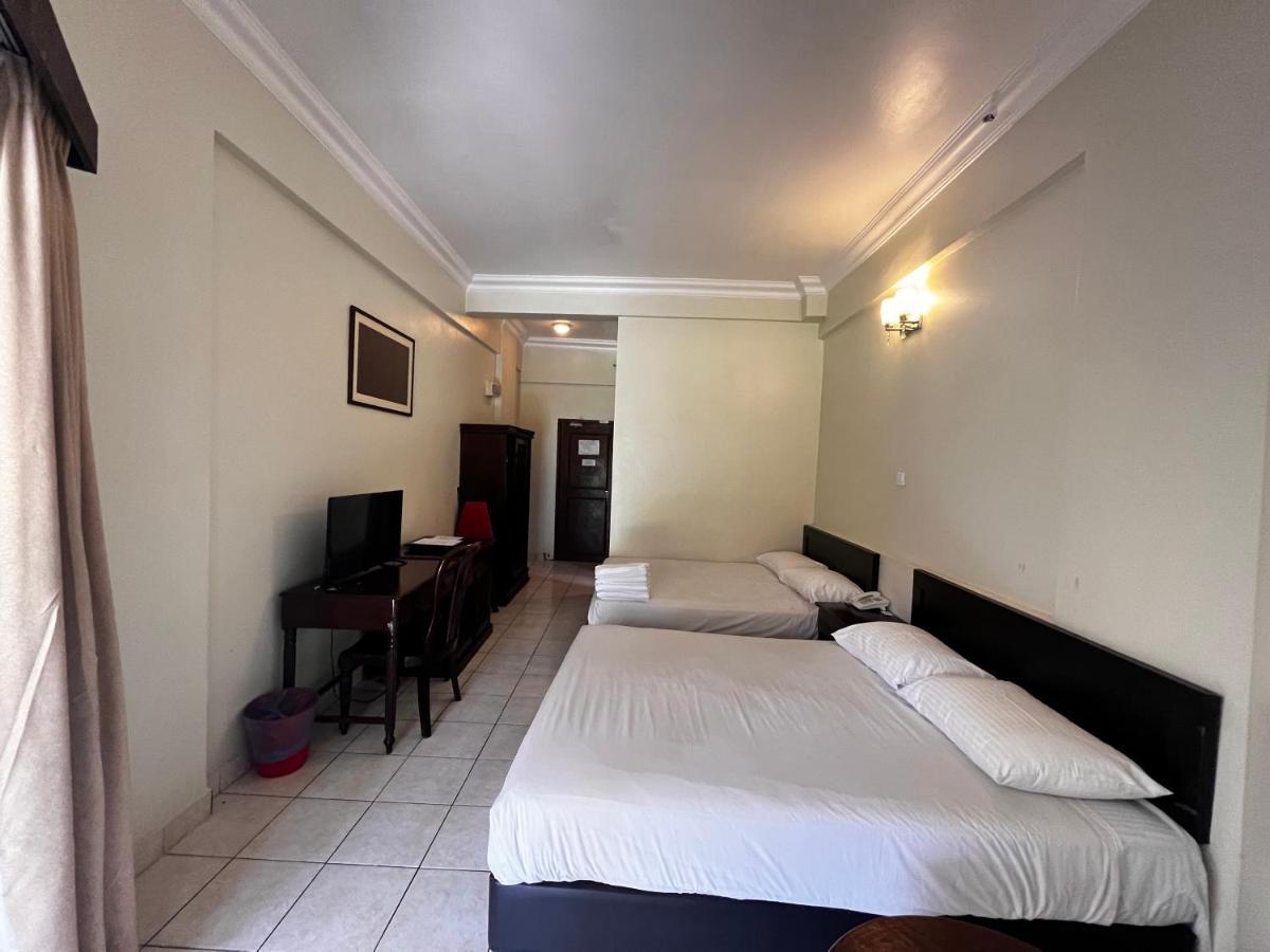 Quadruple Room with Terrace