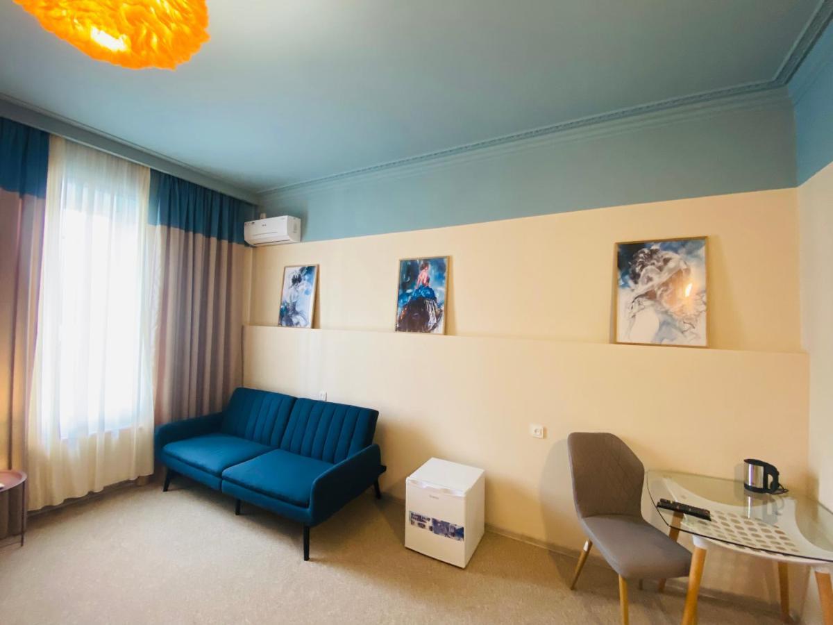 Luxury Triple Room