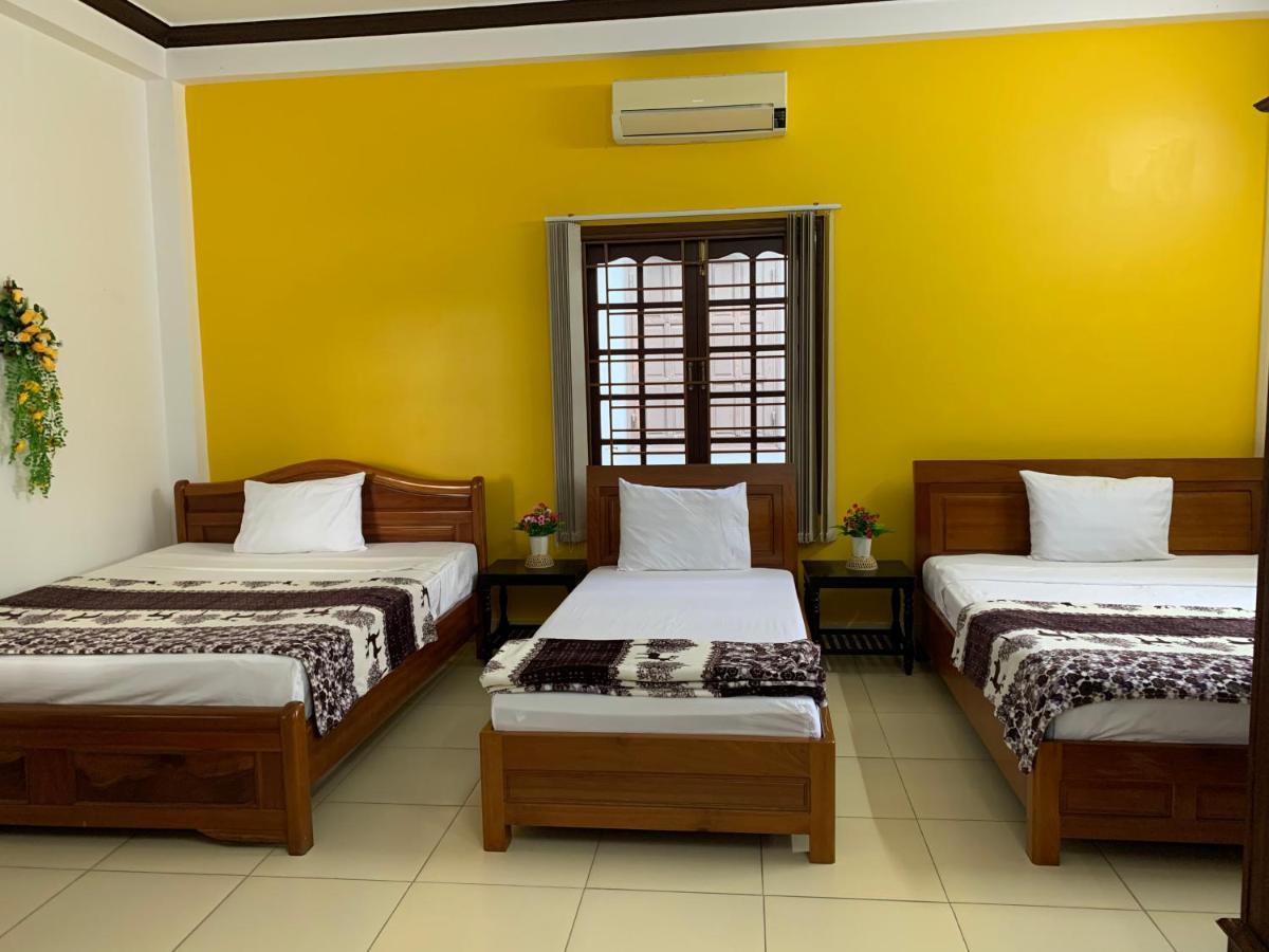 Single Bed in Female Dormitory Room