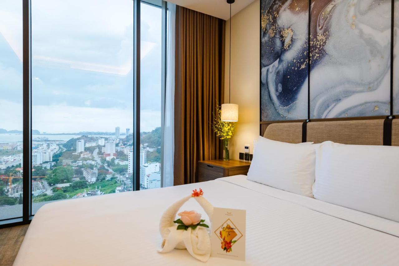 Deluxe Double Room with City View
