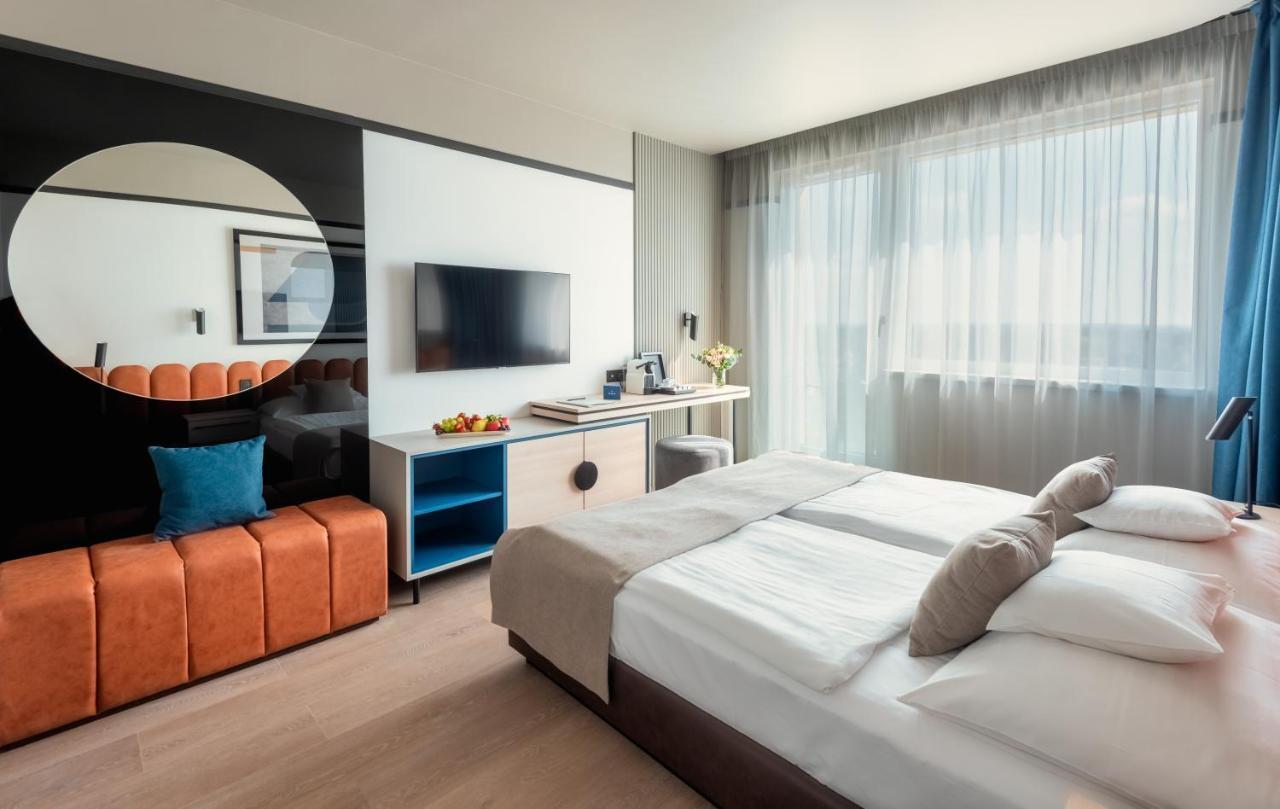 Premium Double Room (East wing)