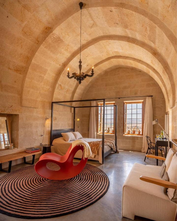 Stone Deluxe Room with Mountain View