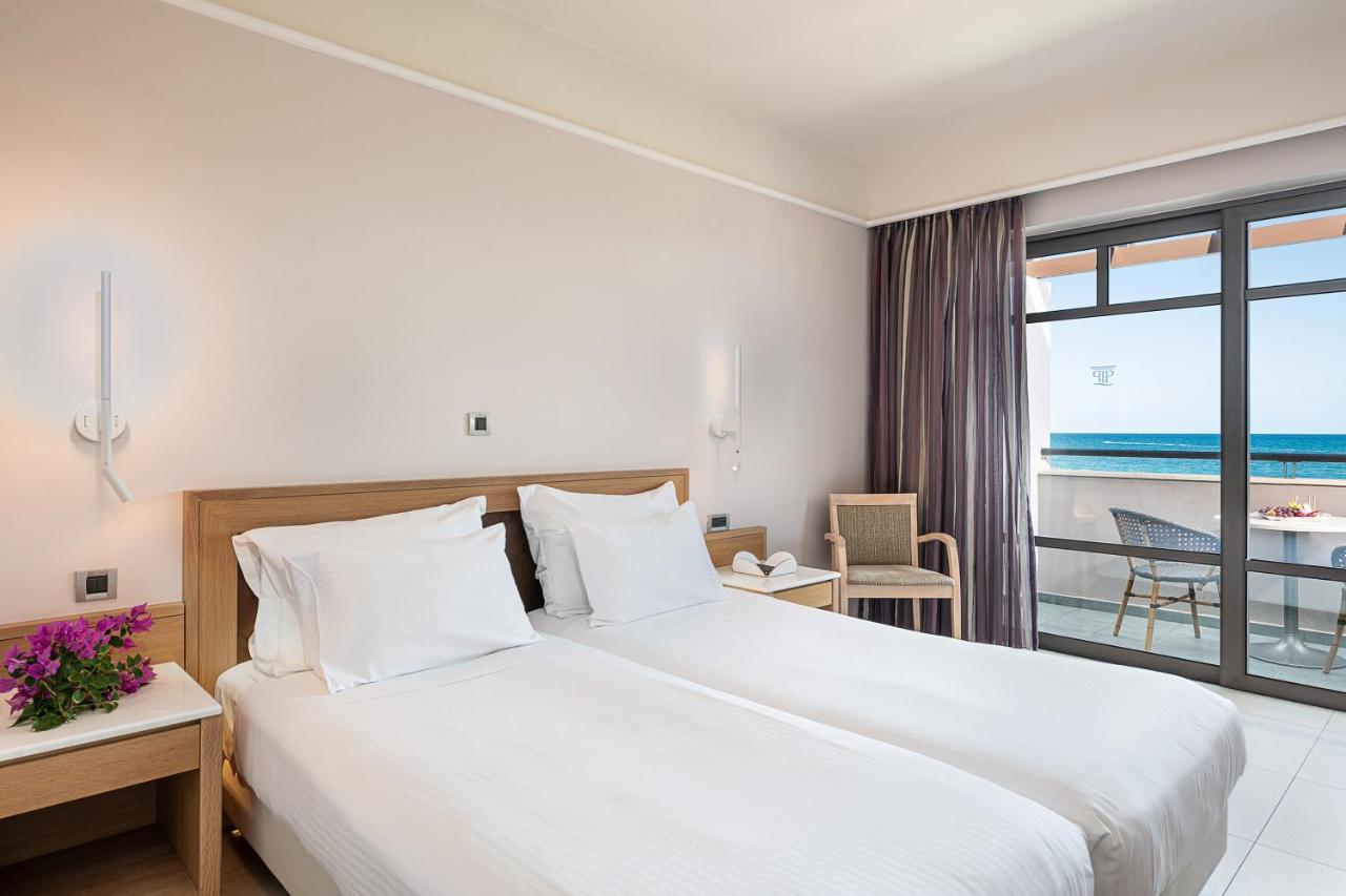 Double Room with Garden or Pool View