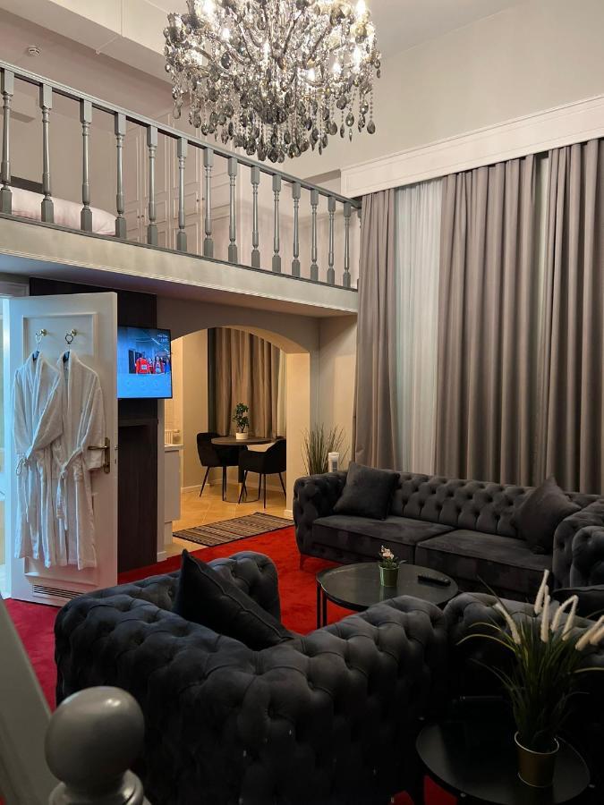 Suite with Balcony