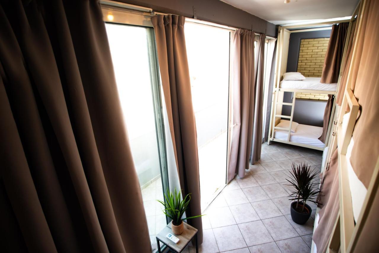 Bed in 6-Bed Mixed Dormitory Room  with Private Terrace