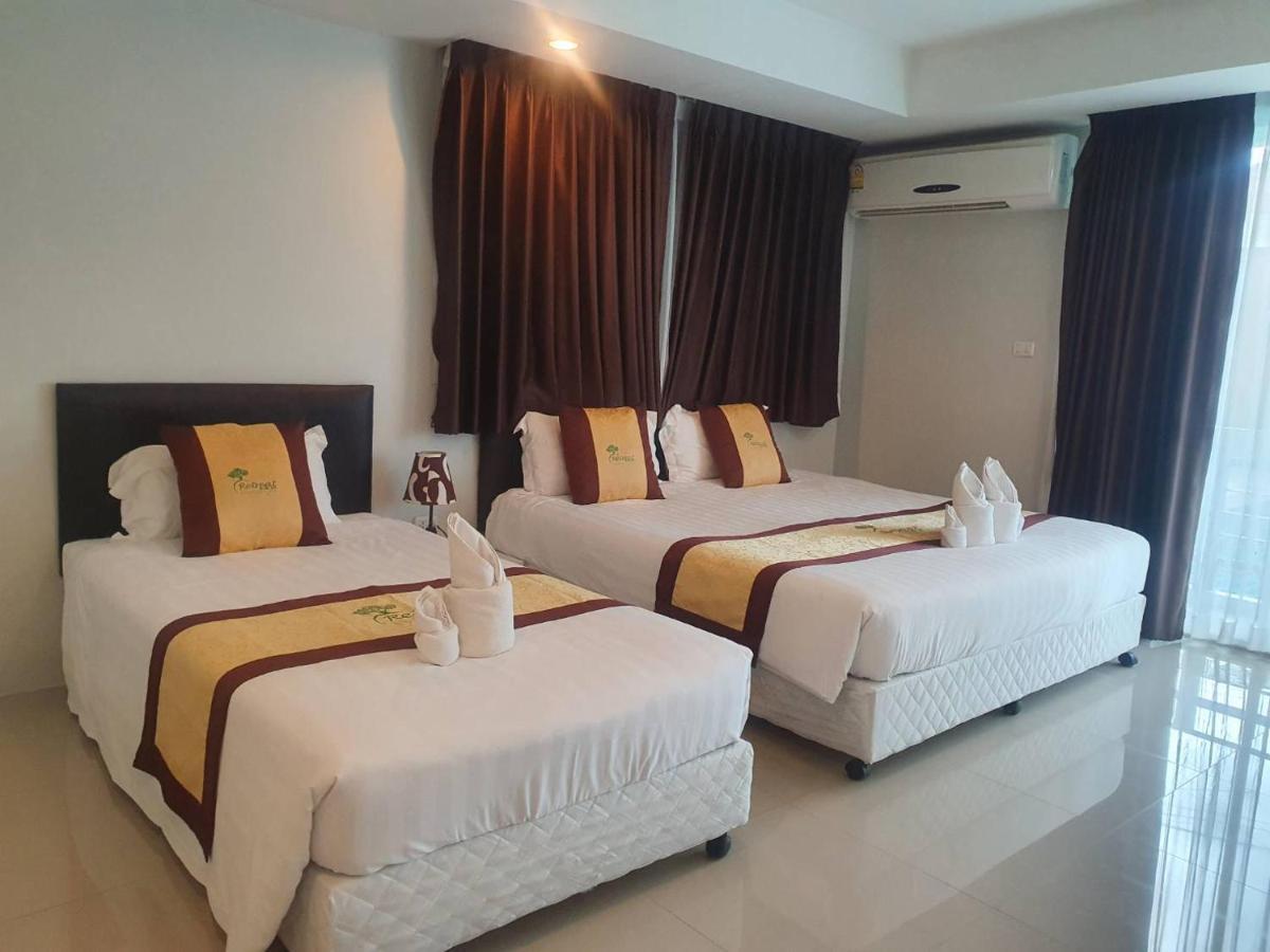 Triple Room with Pool View