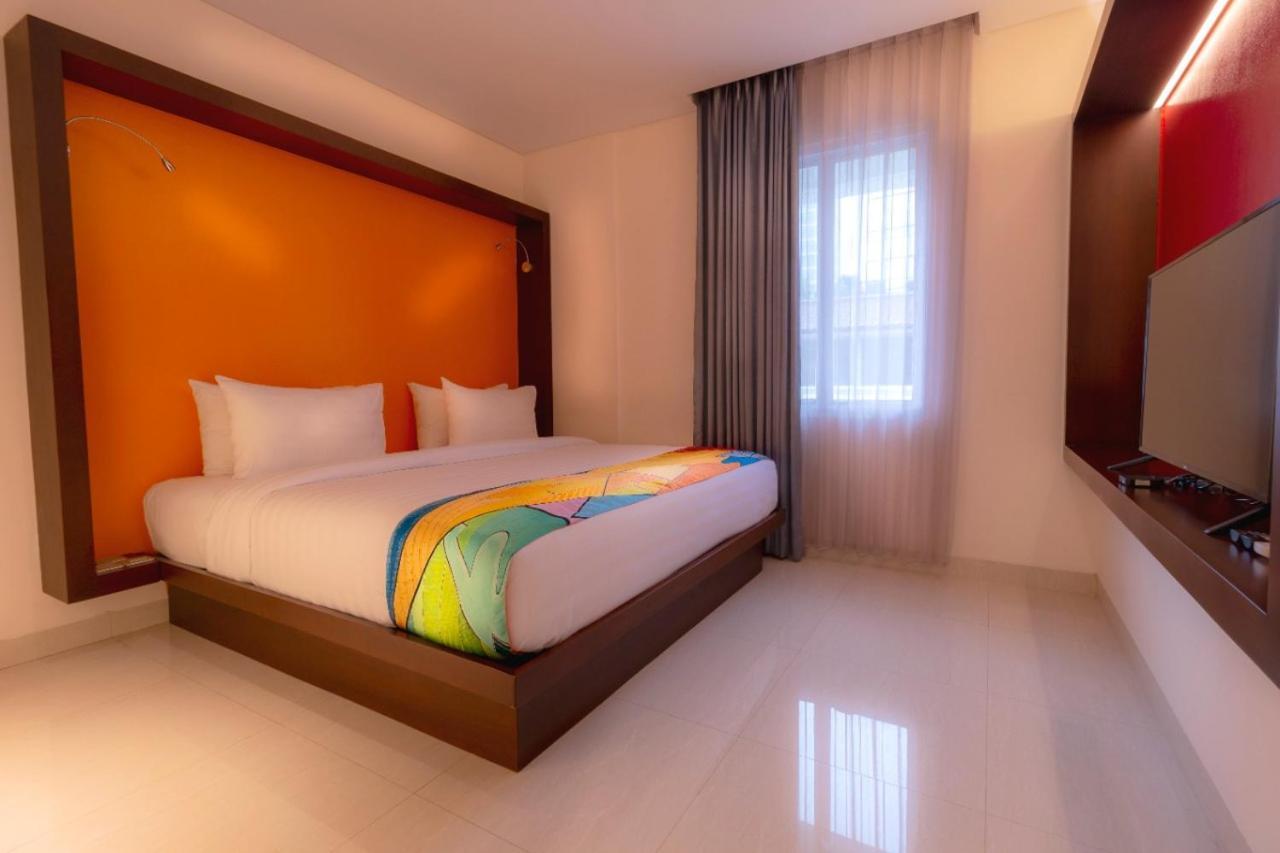 Junior Suite with City View