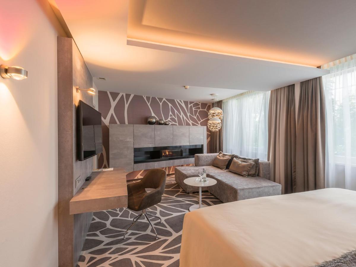 Premium King Room