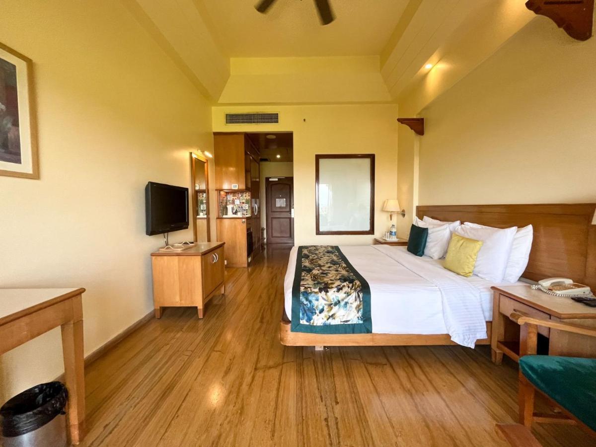 Deluxe Double Room with Bath