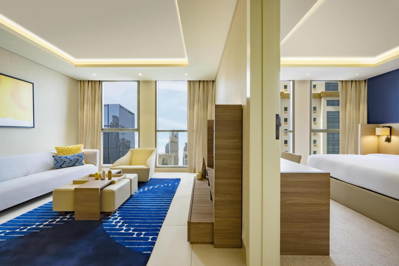 One-Bedroom Suite with Sea View