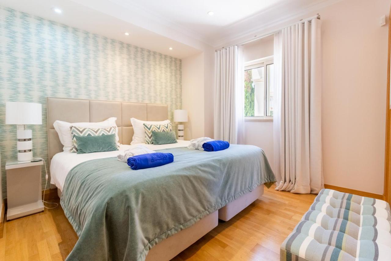 Three Bedroom Apartment with Sea View - First Floor