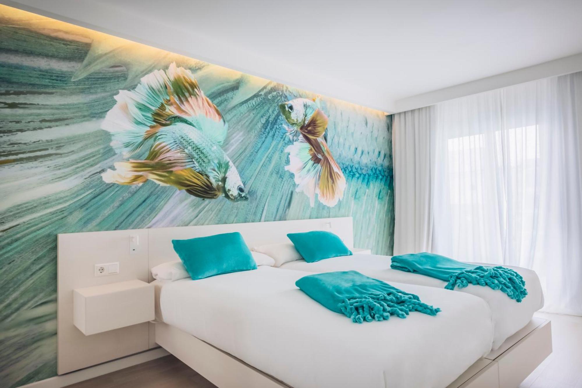 Family Room with Sea View