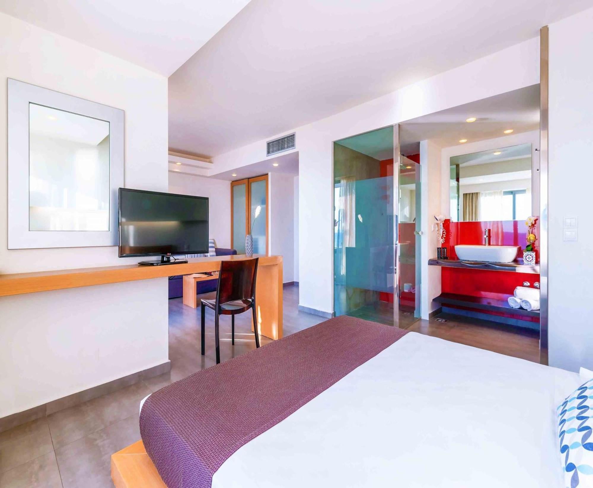 Junior Suite with Mountain View (Open-Plan)