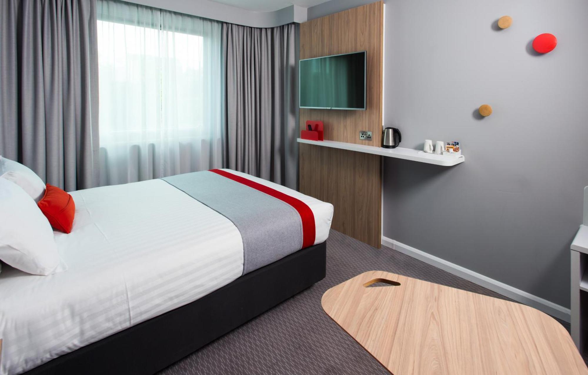 Standard Double Room with Free Hot Breakfast