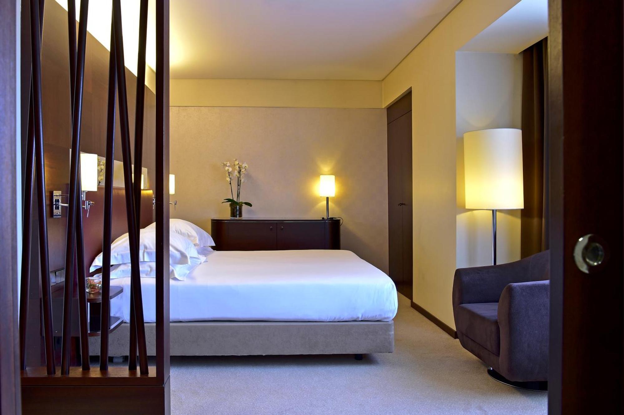 High Floor Executive Suite