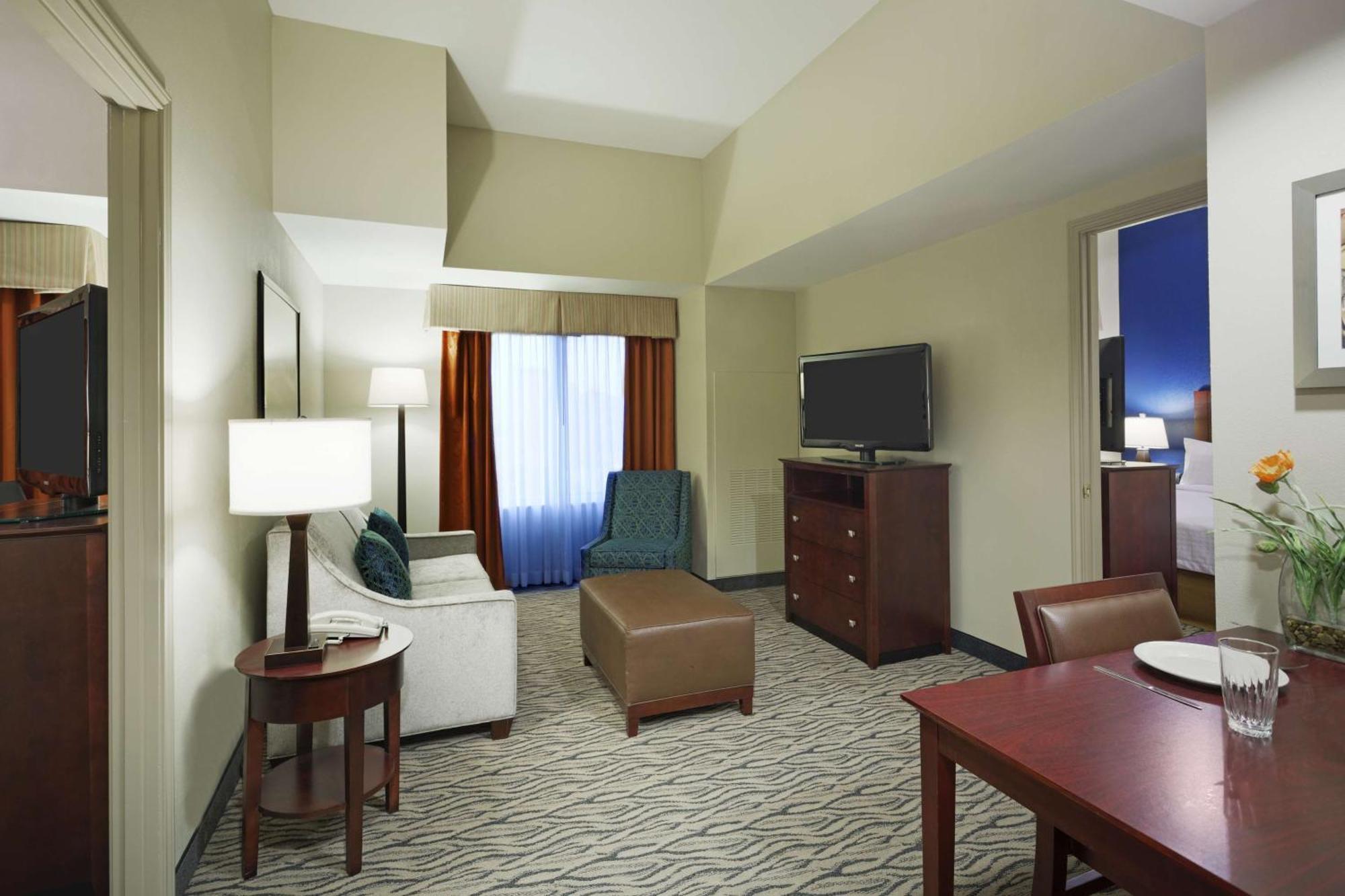 One-Bedroom King Suite with One King Bed