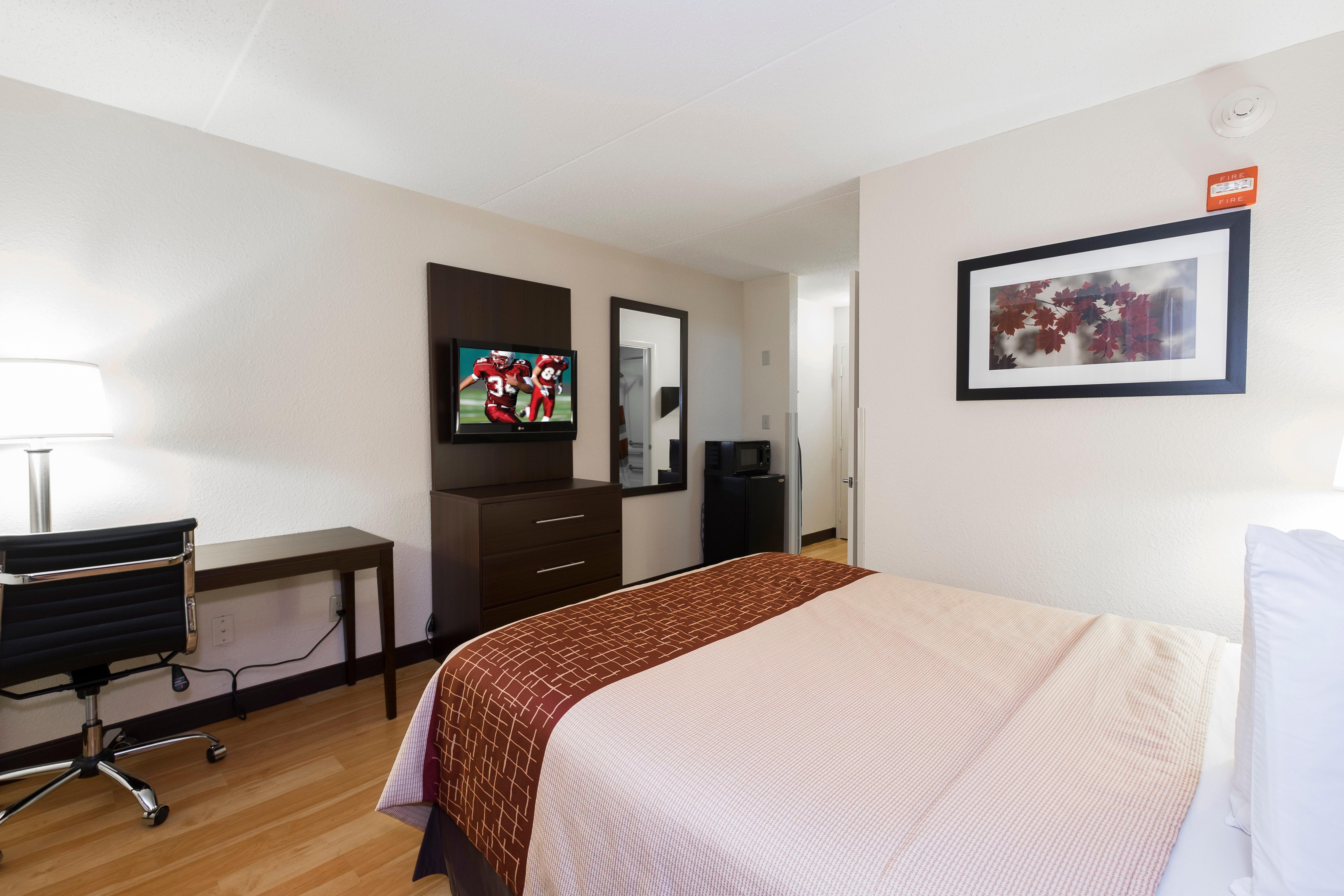 Deluxe Queen Room