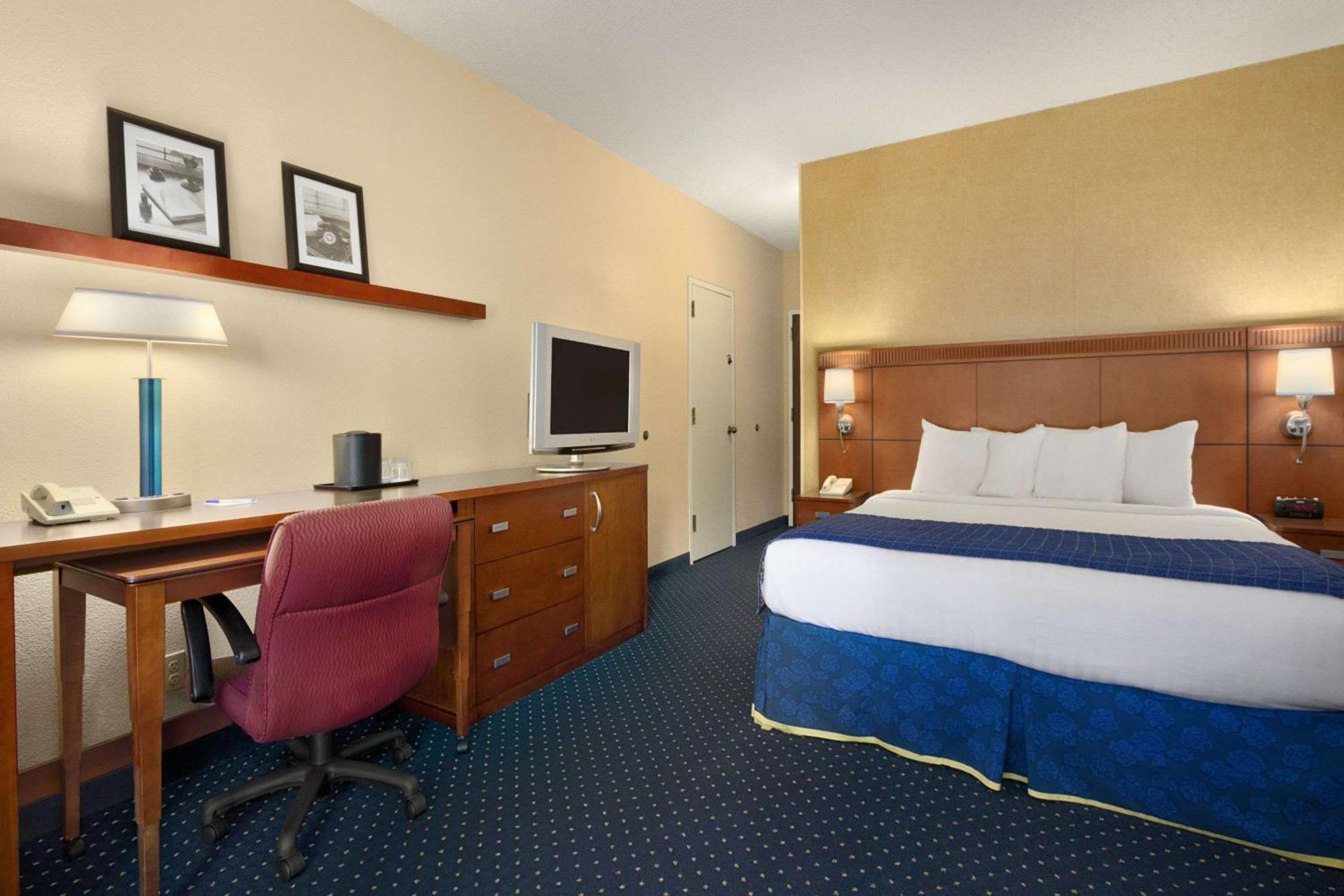 King Room- Non-Smoking