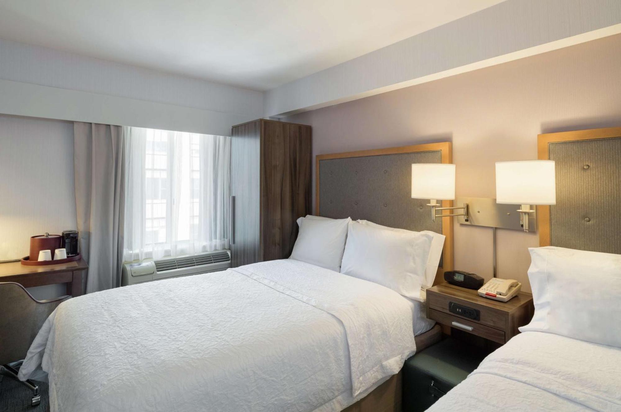 Double Room with Two Double Beds - Non-Smoking