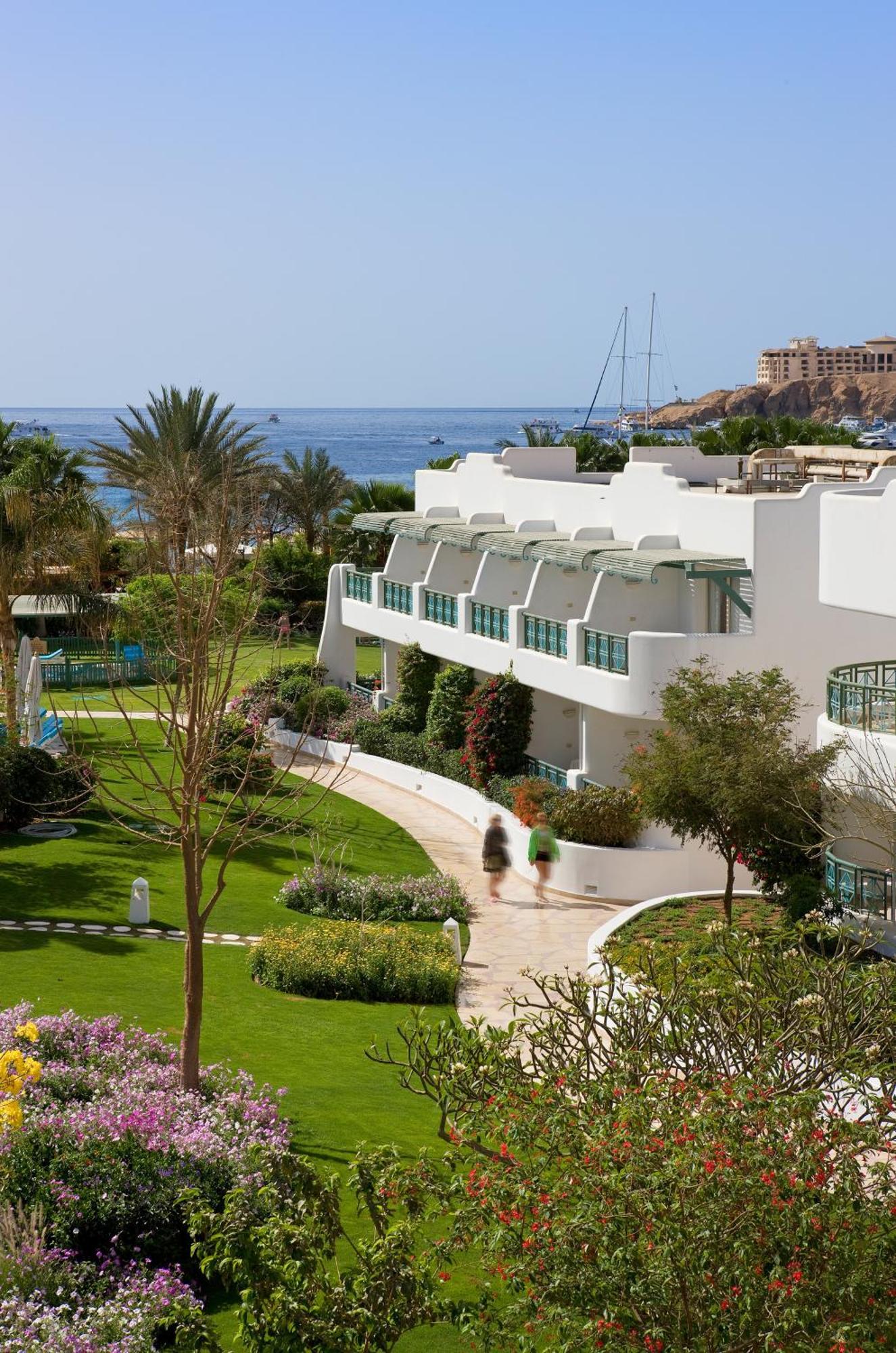 Superior Room with 2 Single Beds, Pool side(Beach Wing)