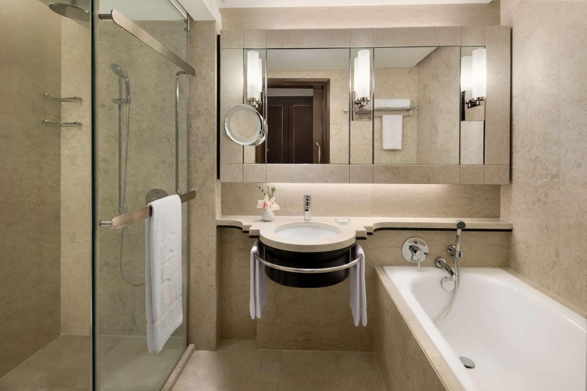 Executive King Room