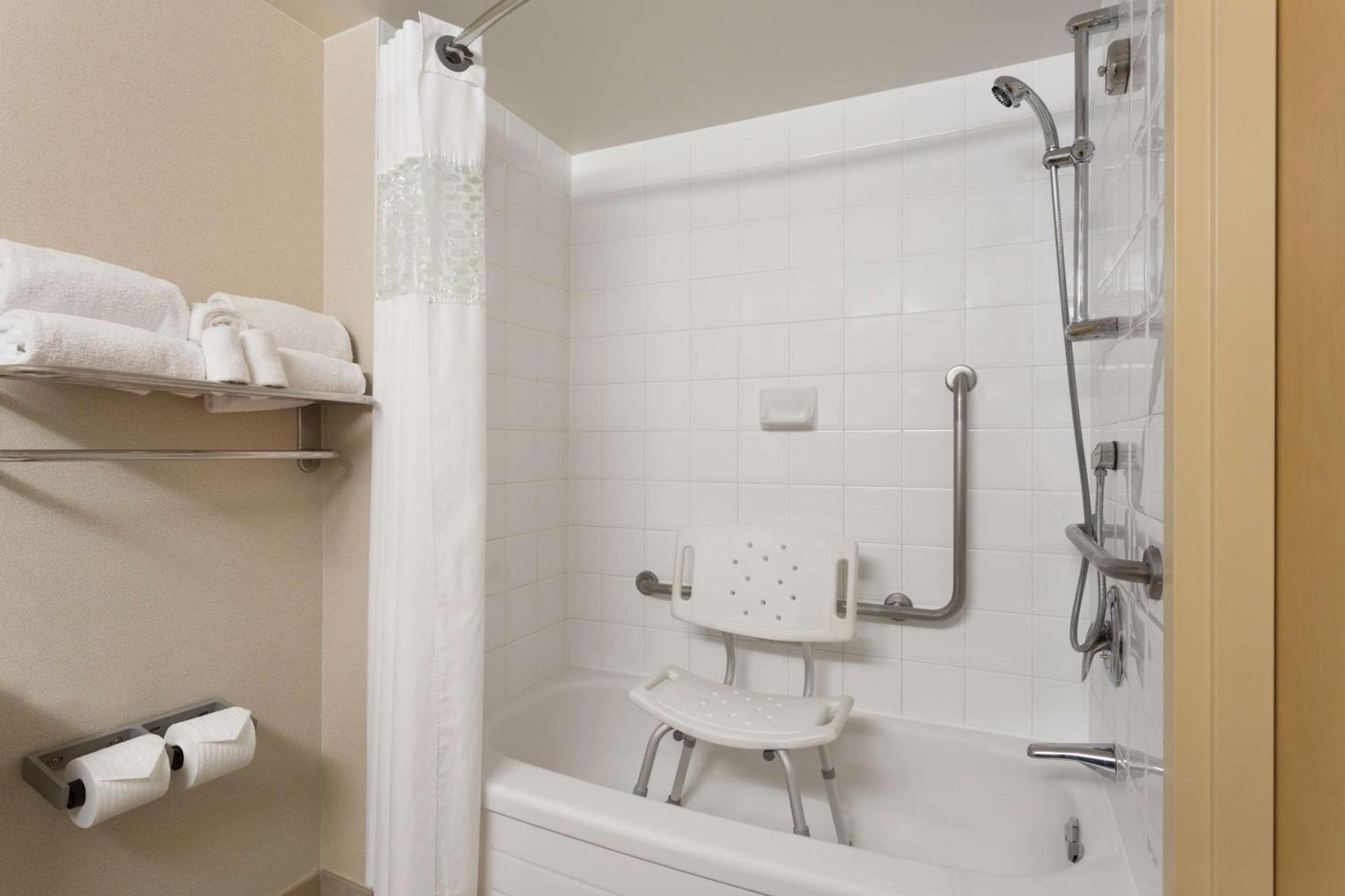 King Room - Disability Access/Non-Smoking